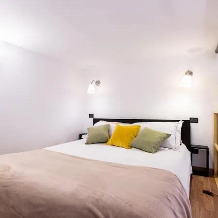 Apartment Barbaroux Duplex Al Quadrilatero By Wonderful Italy *