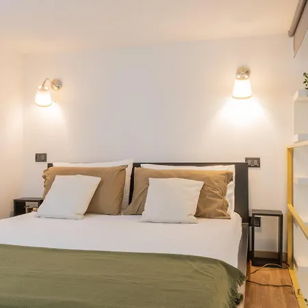 Barbaroux Duplex Al Quadrilatero By Wonderful Italy *